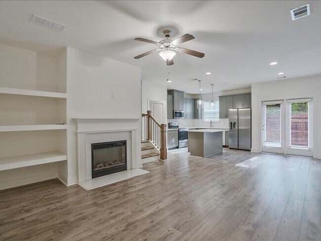 Photo - 6413 Shalks Xing Dr