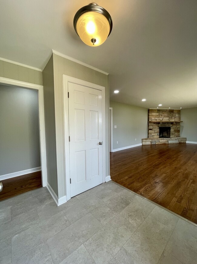 Photo - 63 Shelor Dr