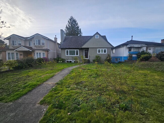 Building Photo - 554 61st Av W