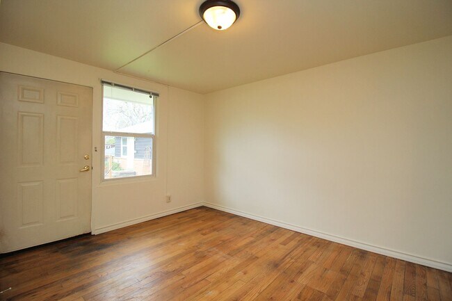 Photo - 6901-6923-6923 NE Prescott St Unit 6913