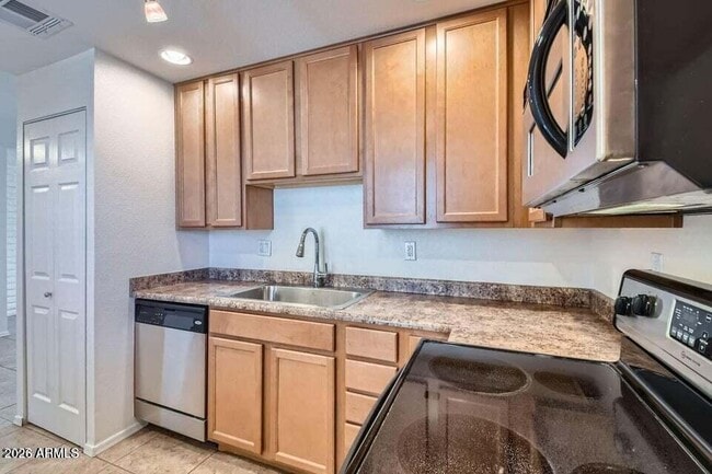 Photo - 4354 N 82nd St Unit 182