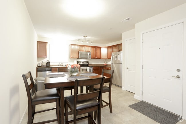 2 Bedroom - Kitchen
