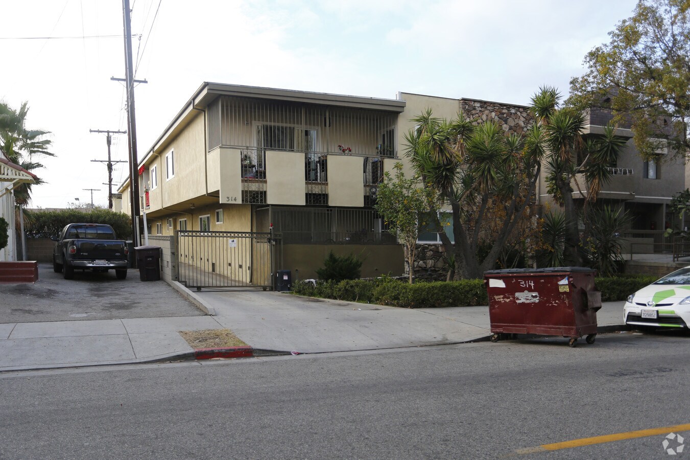 Photo - 314 W Lomita Ave Apartments