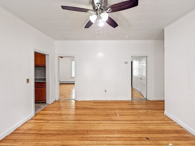 Photo - 28 Meadow St Unit 2