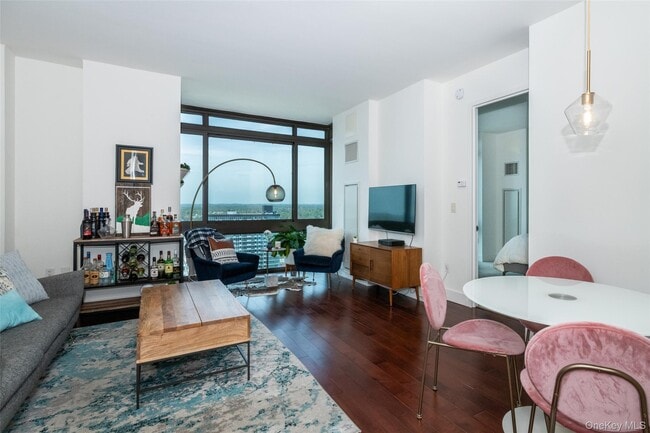 Photo - 175 Huguenot St Unit 2804