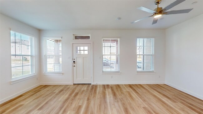Photo - 2920 ELLE DR