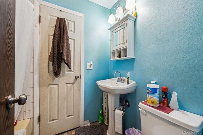 Photo - 2567 Rainbow Dr