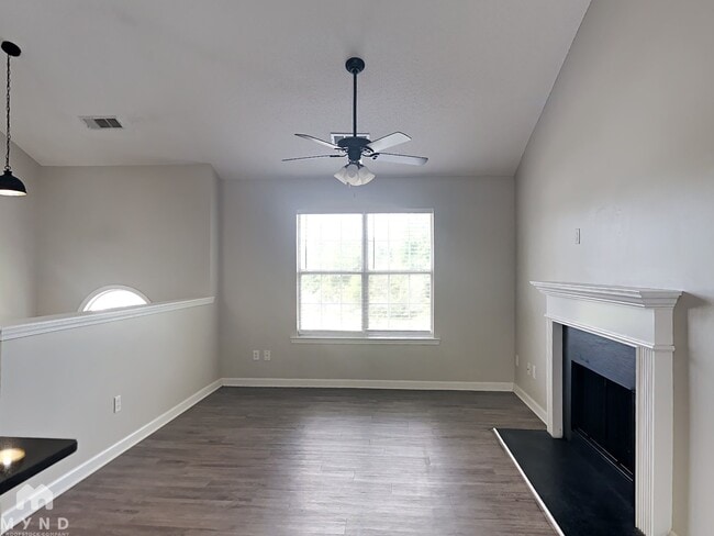 Photo - 4963 McKinley Dr