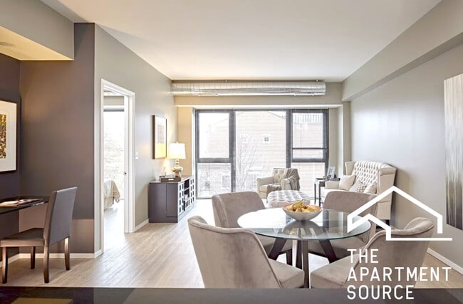 Building Photo - 220 W Scott St Unit 4 Rental