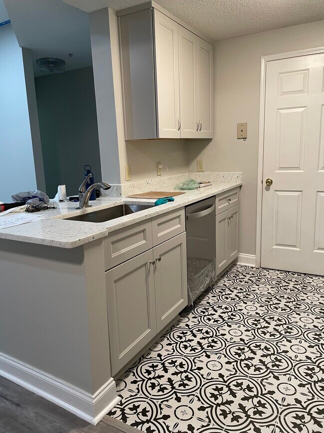 Photo - 1075 Peachtree Walk NE