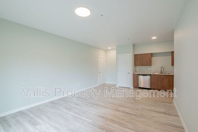 Photo - 13001 S Crompton Lane