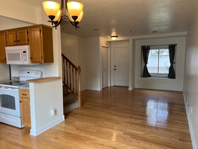 Photo - 17895 Evener Way