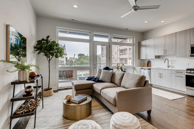 Photo - 2351 W North Ave Condo Unit 4e