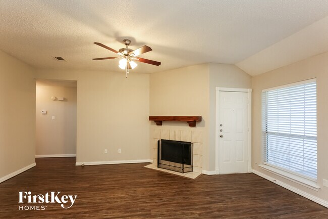 Photo - 805 Shadybrook Ln