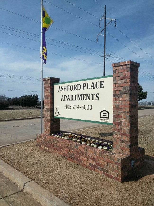 Photo - Ashford Place Apartments, LP