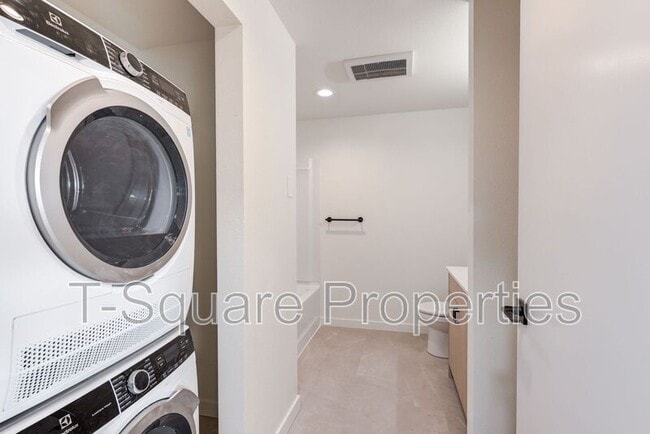 Photo - 3402 Colby Ave