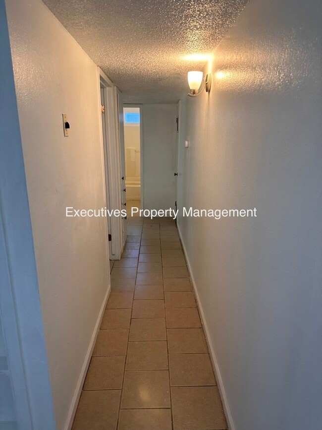 Photo - 1202 Kings Ave