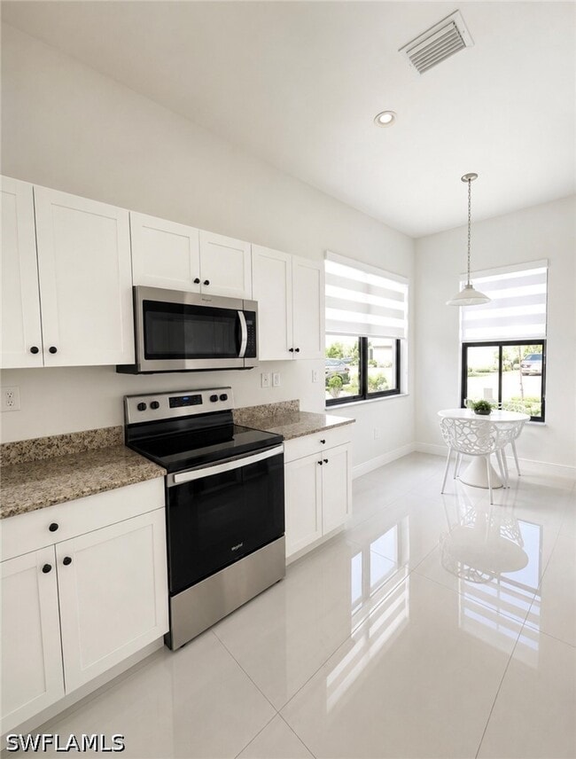5487 Cassidy Ln