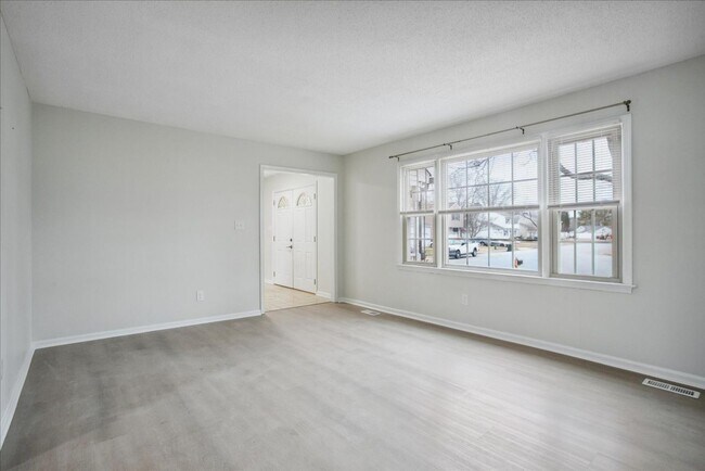 Photo - 5BR Back River Views | 2-Car Garage | Cul-de-Sac | Hampton VA