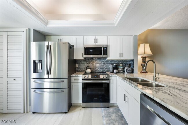 Building Photo - 15177 Parkside Dr Unit 104 Rental