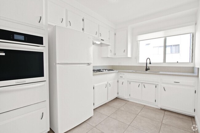 Building Photo - 505 Idaho Ave Rental
