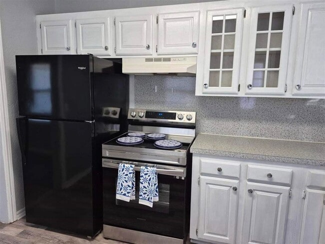 Photo - 2209 NW Smith Ave