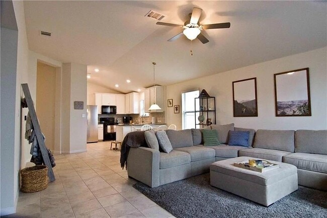 Photo - 154 Tailwind Dr