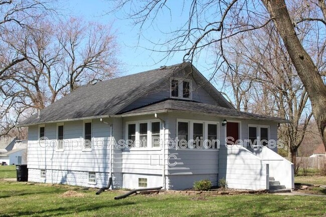 Building Photo - 2830 Blake Rd