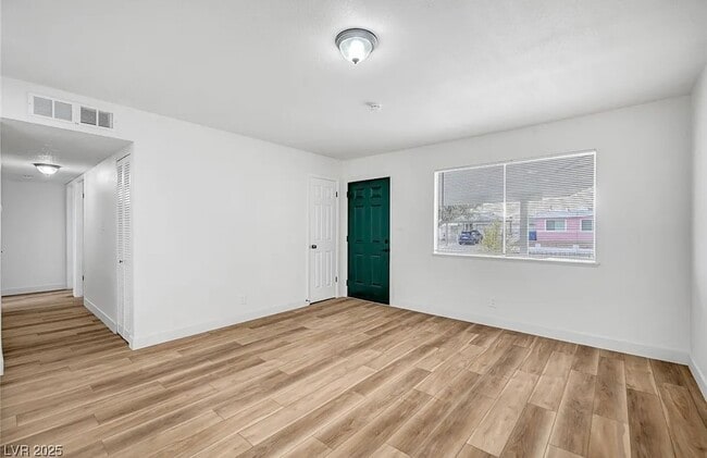 Photo - 6520 Evergreen Ave