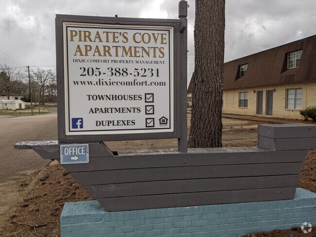 Building Photo - Pirate Cove Apartments 9-16