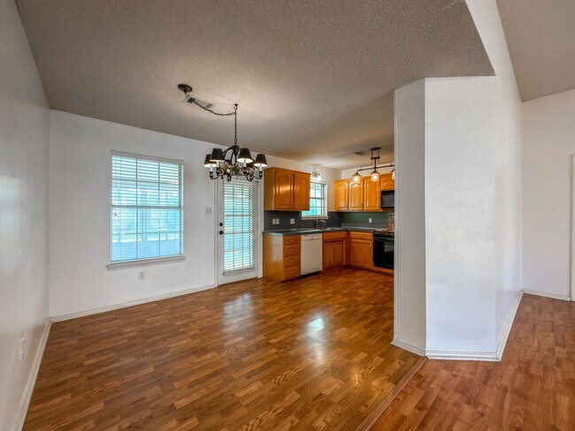 Photo - 7713 S 24th St