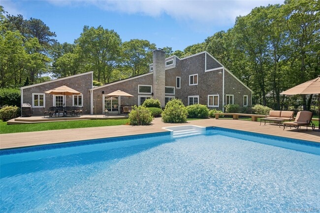 Building Photo - 8 Indian Pipe Dr