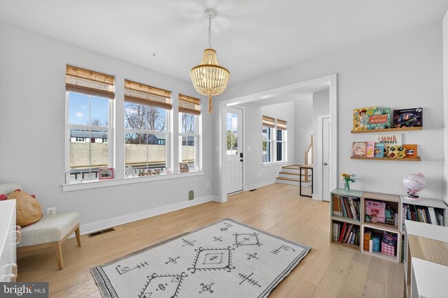 Photo - 22129 Clarksburg Rd