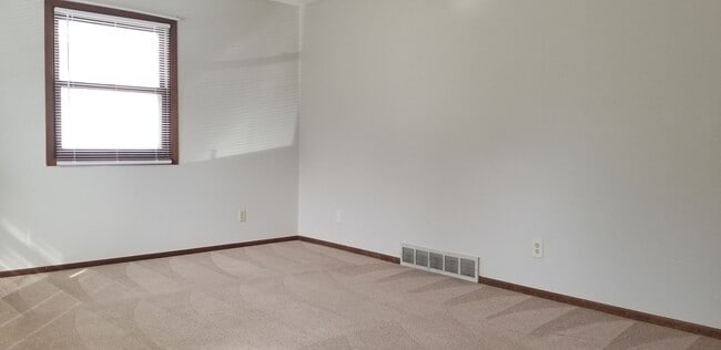 Photo - 2 Bedroom 1 Bath Condo