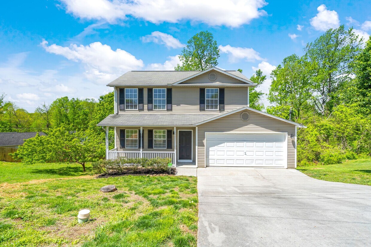 Photo - 8295 Oak Terrace Ln (Powell, TN)