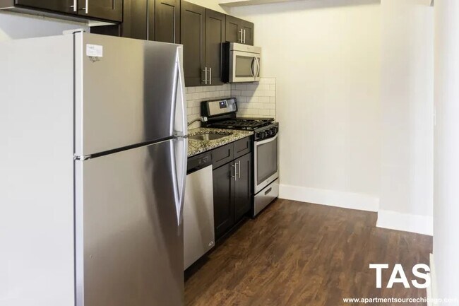 Photo - 6748 N Ashland Ave Unit 6748 North Ashland Avenue