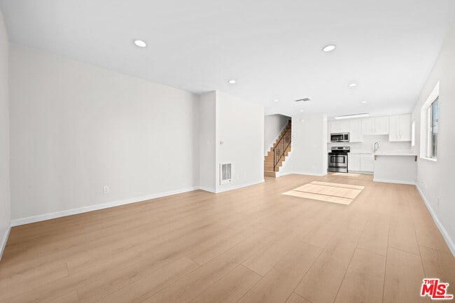 Building Photo - 1206 S Holt Ave Unit 4