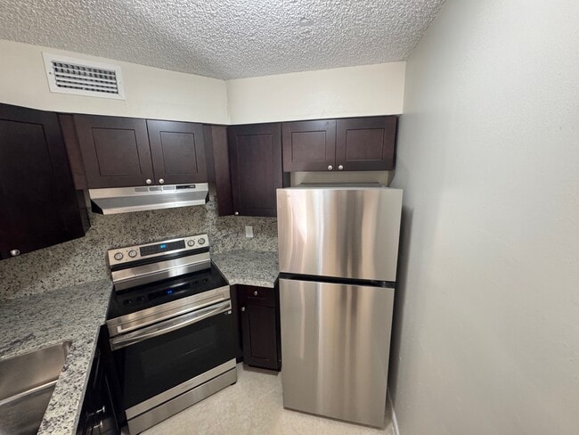 Photo - 211 Lake Pointe Dr Unit 211-213