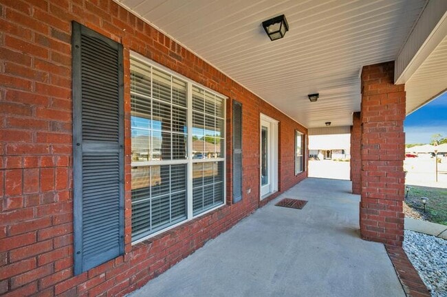 Photo - 9431 Pouder Ln