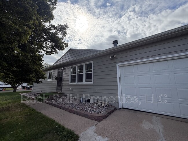 4017 Baldwin Dr