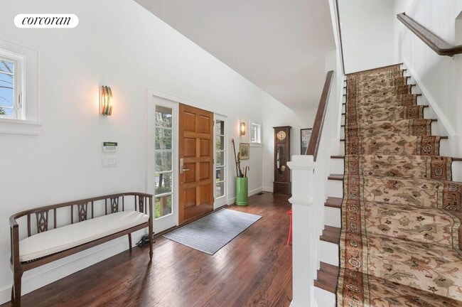 Photo - 48 White Oak Ln