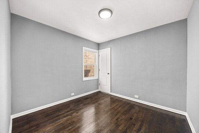 Photo - 9740 S Prairie Ave