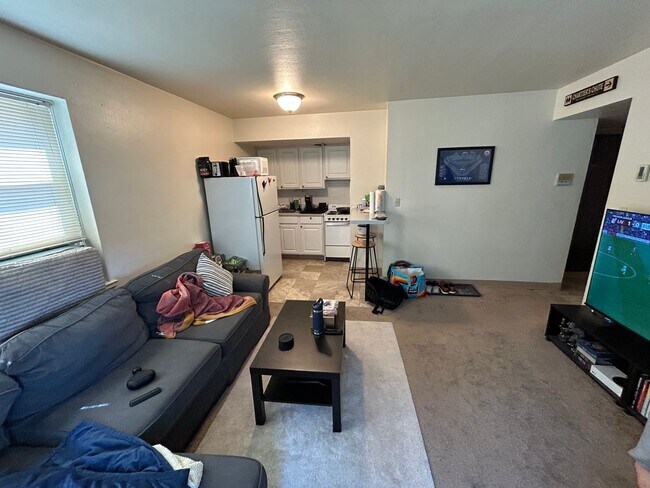 Photo - 1029 E Knapp St