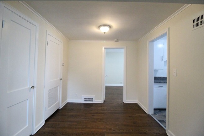 Photo - One Bedroom Duplex in North Kansas City