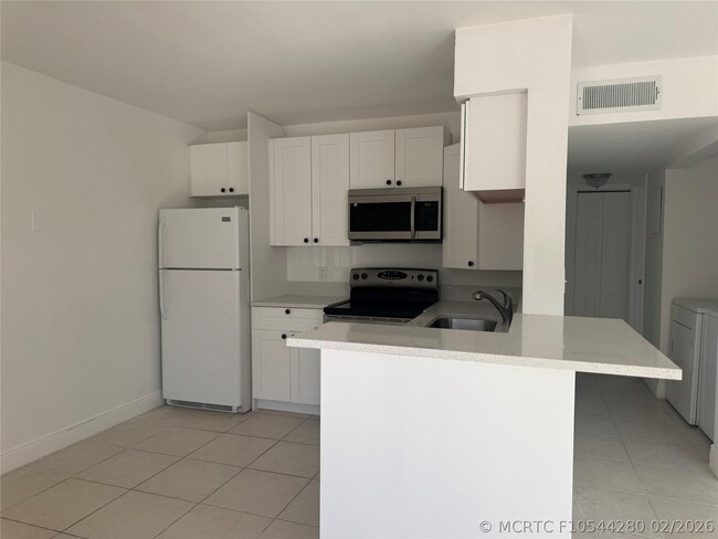 11457 NW 42nd St Unit 11457