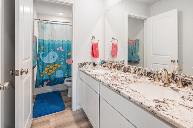 Photo - 2513 Malibu Gln Dr
