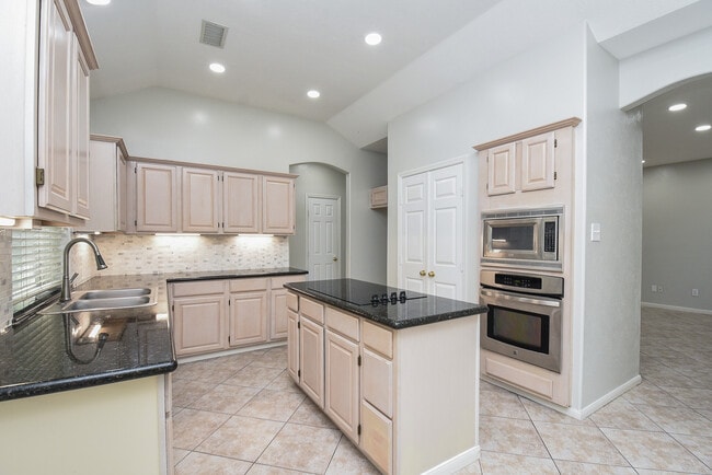 Photo - 202 W Sterling Pond Cir