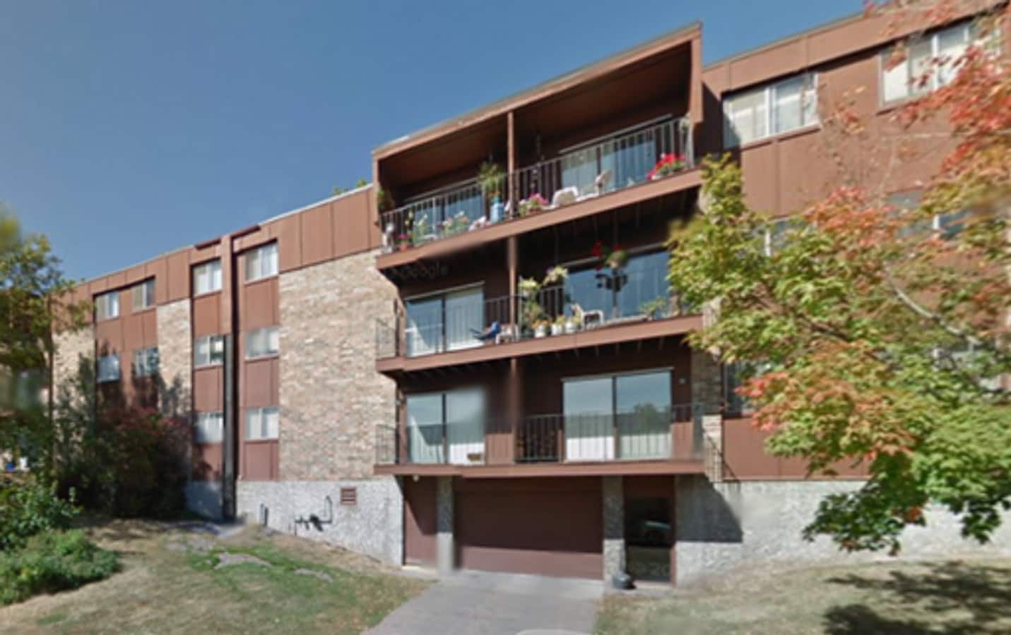 Photo - 1725 Kenwood Ave