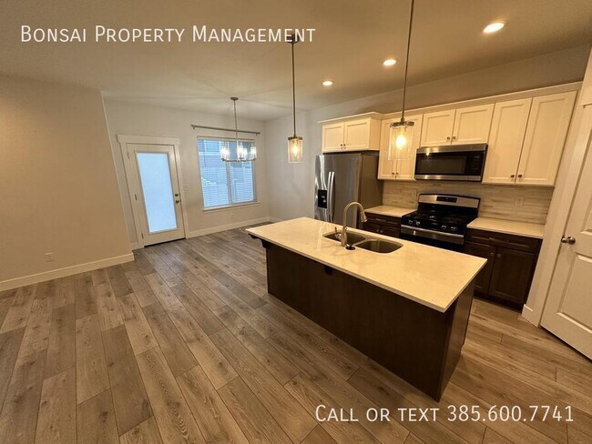 Photo - 4343 W Hemsley Ln