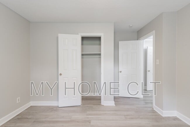 Photo - 2517 Hemphill St